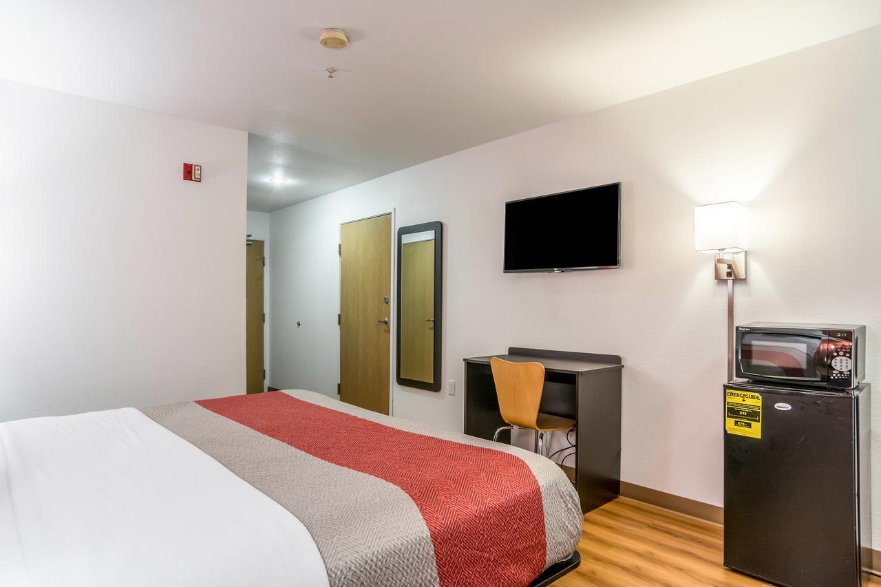 Motel 6-Barkeyville, Pa מראה חיצוני תמונה